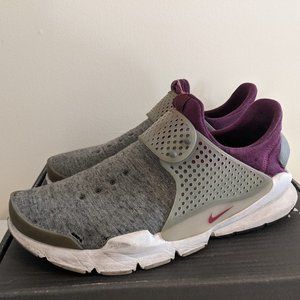 Nike Sock Dart (Maroon, 9)